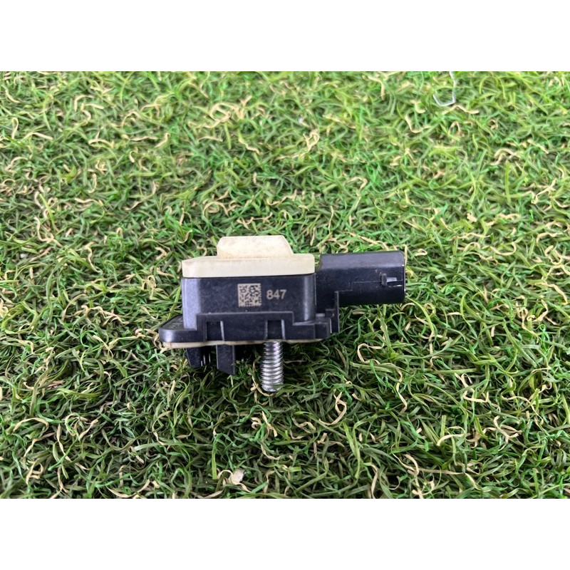 Датчик удара (электрика / датчики) Volkswagen Touareg FL 2015 3.6 7P0959354