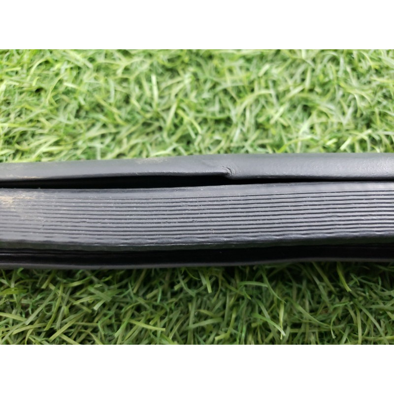 Уплотнитель проема двери (кузов и элементы) Cadillac Xt5 1 2016 3.6 84057842