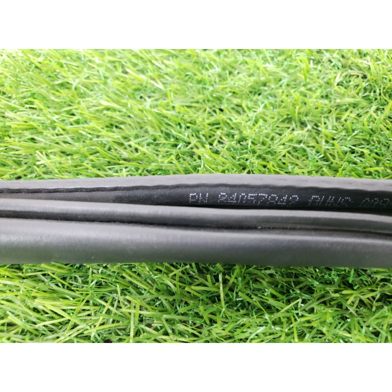 Уплотнитель проема двери (кузов и элементы) Cadillac Xt5 1 2016 3.6 84057842