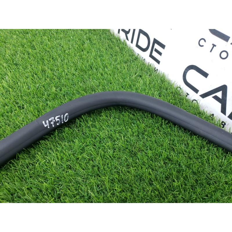 Уплотнитель проема двери (кузов и элементы) Cadillac Xt5 1 2016 3.6 84057841