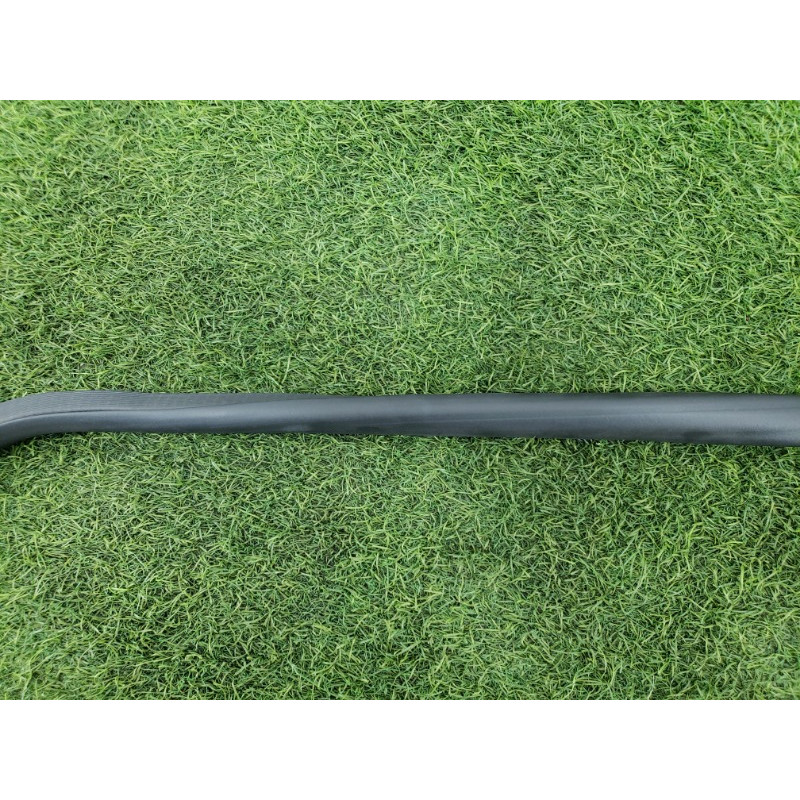 Уплотнитель проема двери (кузов и элементы) Cadillac Xt5 1 2016 3.6 84057841