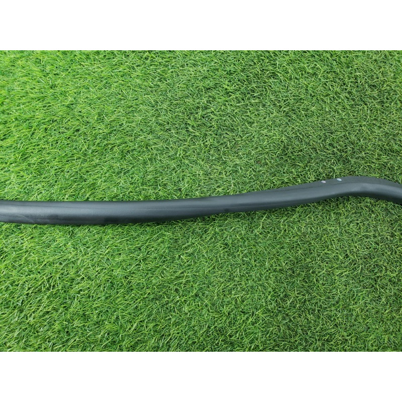 Уплотнитель проема двери (кузов и элементы) Cadillac Xt5 1 2016 3.6 84057841