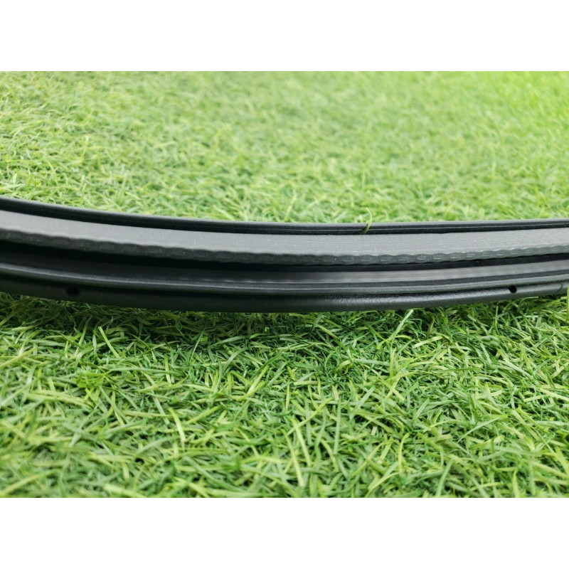 Уплотнитель проема двери (кузов и элементы) Cadillac Xt5 1 2016 3.6 84057841