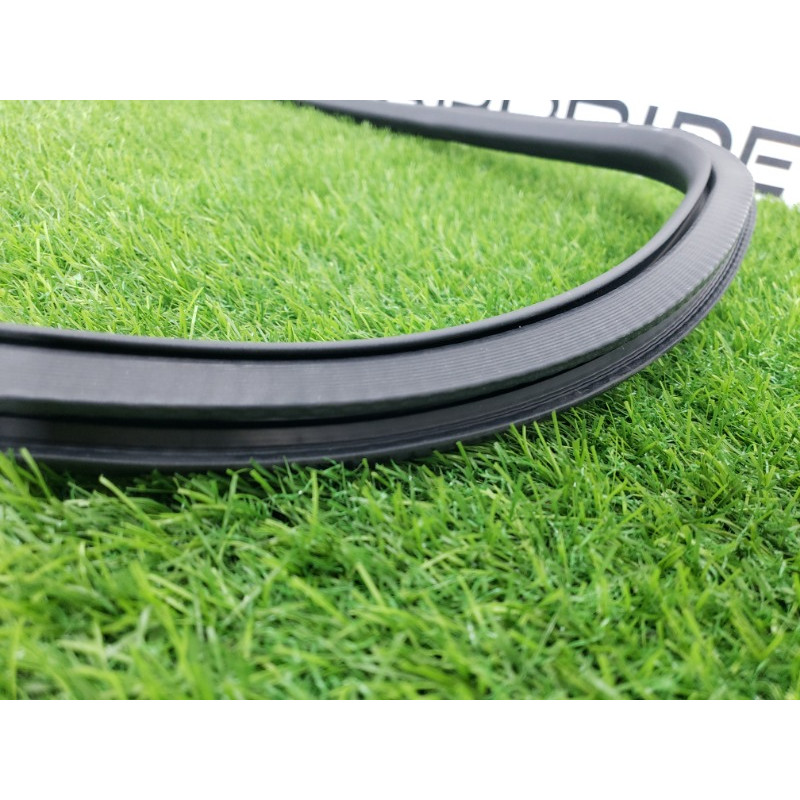 Уплотнитель проема двери (кузов и элементы) Cadillac Xt5 1 2016 3.6 84057841