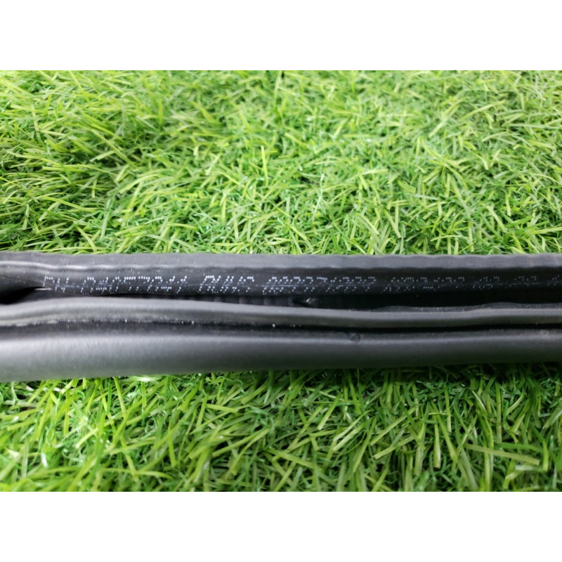 Уплотнитель проема двери (кузов и элементы) Cadillac Xt5 1 2016 3.6 84057841