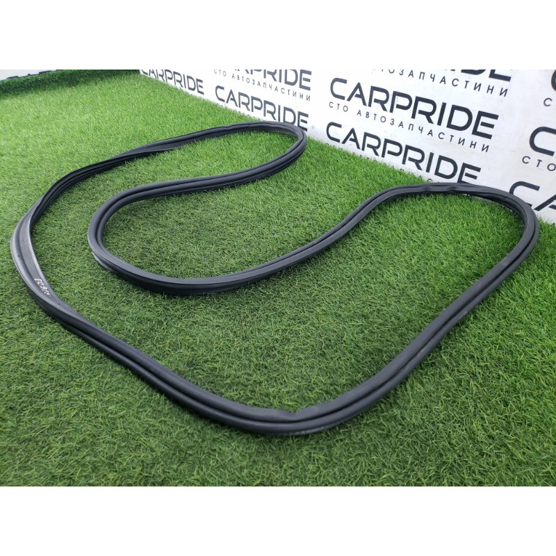 Уплотнитель проема багажника (кузов и элементы) Cadillac Xt5 1 2016 3.6