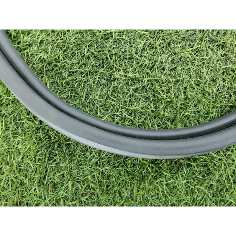 Уплотнитель проема багажника (кузов и элементы) Cadillac Xt5 1 2016 3.6