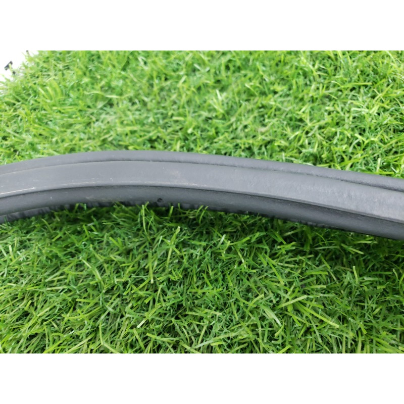 Уплотнитель проема багажника (кузов и элементы) Cadillac Xt5 1 2016 3.6