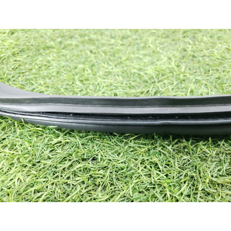 Уплотнитель проема багажника (кузов и элементы) Cadillac Xt5 1 2016 3.6