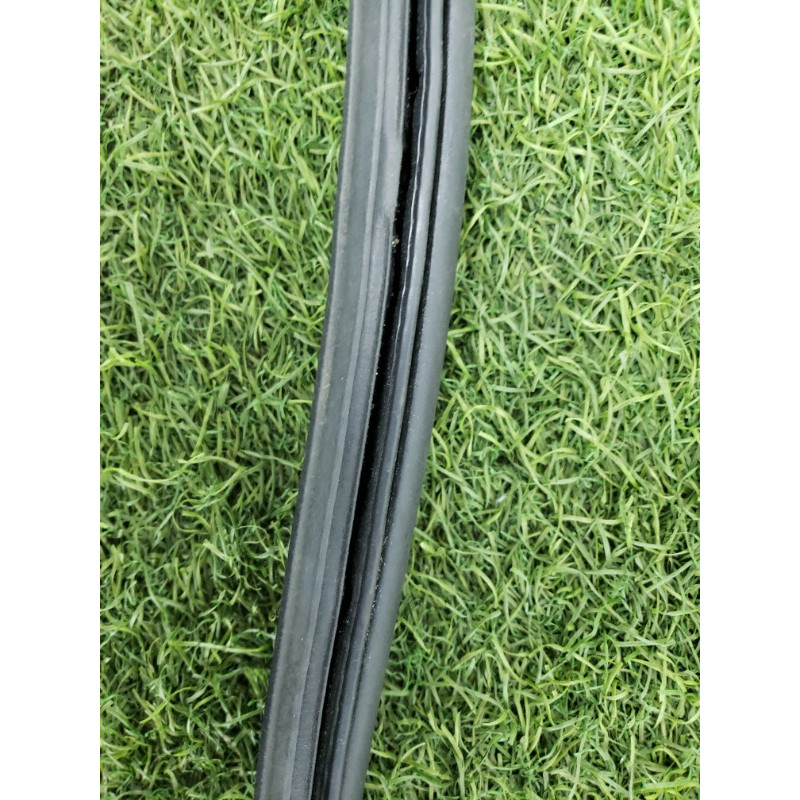 Уплотнитель проема багажника (кузов и элементы) Cadillac Xt5 1 2016 3.6