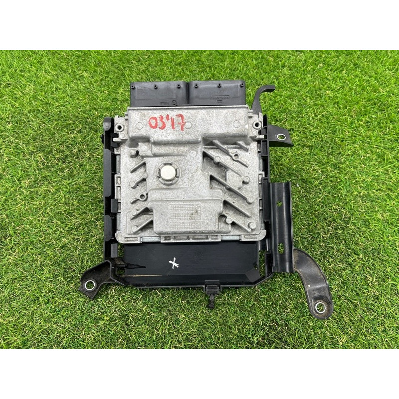 Блок управления двигателем (электрика / блок управления) AUDI A4 B9 2017 2.0 06L907425