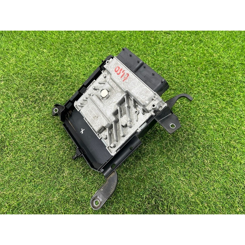 Блок управления двигателем (электрика / блок управления) AUDI A4 B9 2017 2.0 06L907425