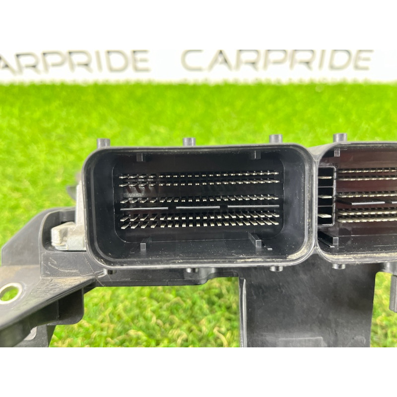 Блок управления двигателем (электрика / блок управления) AUDI A4 B9 2017 2.0 06L907425