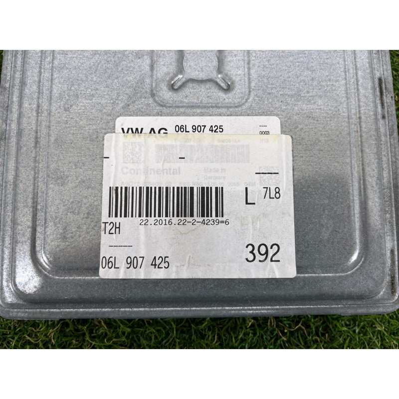 Блок управления двигателем (электрика / блок управления) AUDI A4 B9 2017 2.0 06L907425