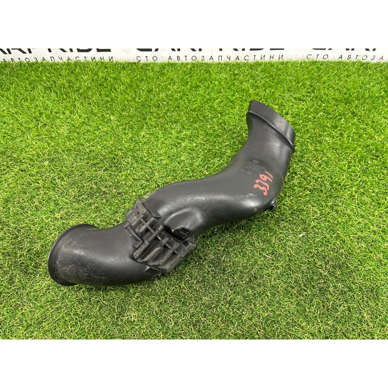 Патрубок воздушного фильтра (впускная система) Volkswagen Touareg FL 2015 3.6 7P6129609B