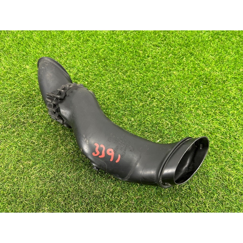 Патрубок воздушного фильтра (впускная система) Volkswagen Touareg FL 2015 3.6 7P6129609B