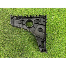 Крепление бампера