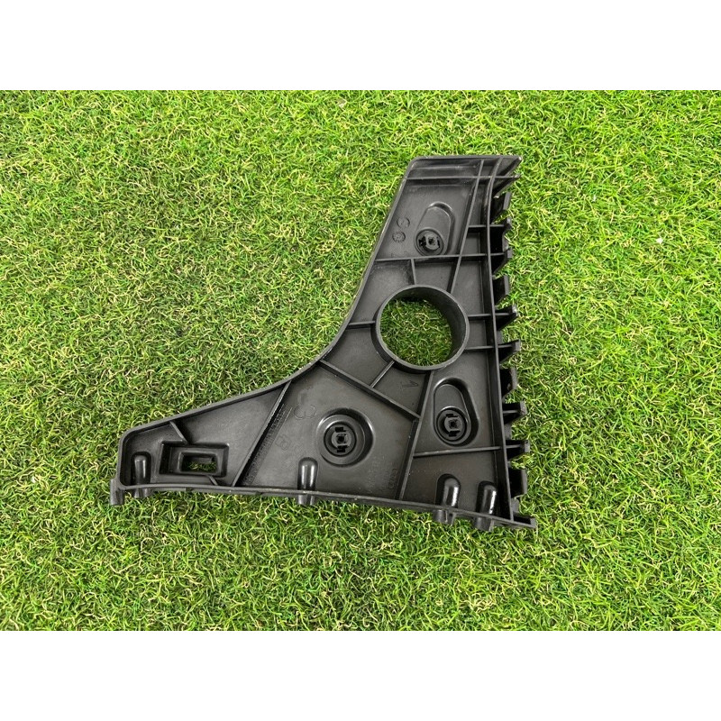 Крепление бампера (кузов и элементы) AUDI A7 4G 2013 3.0 CGXB 4G8807454A