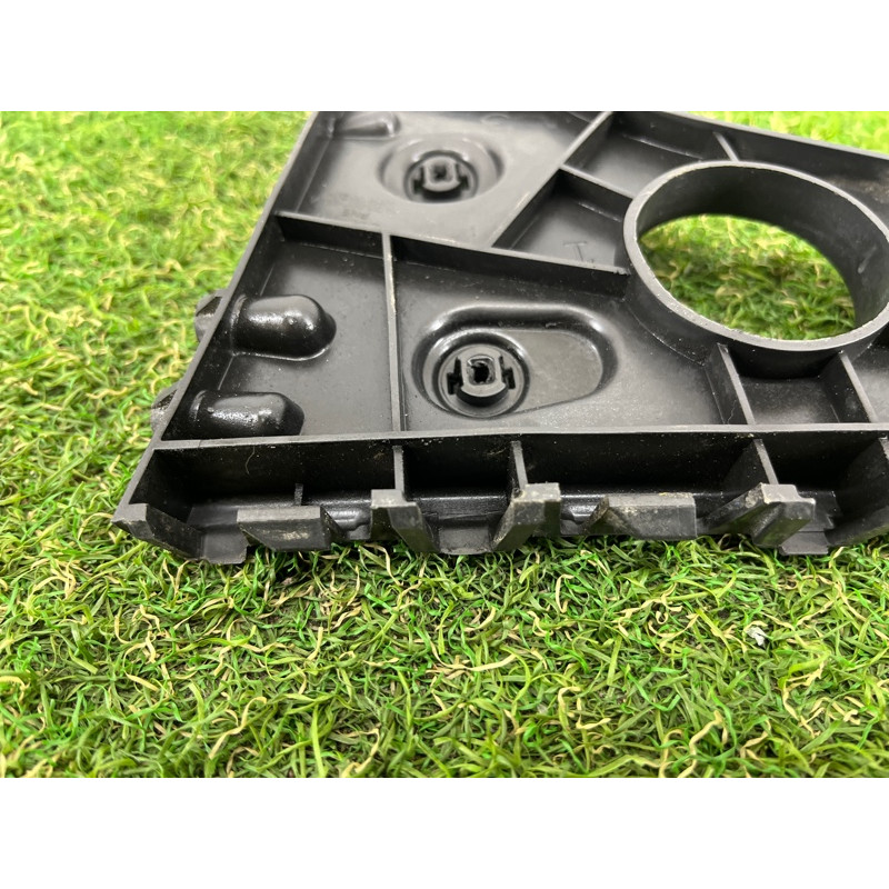 Крепление бампера (кузов и элементы) AUDI A7 4G 2013 3.0 CGXB 4G8807454A