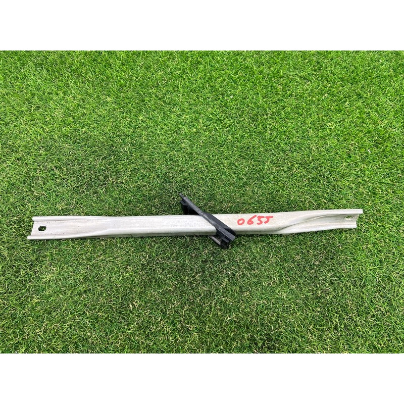 Распорка передней панели (кузов и элементы) AUDI A4 B9 2017 2.0 8W0805646