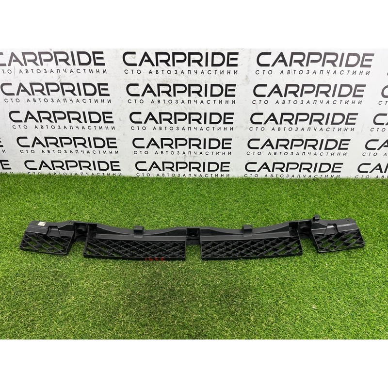 Крепление бампера (кузов и элементы) Volkswagen Touareg FL 2015 3.6 7P6807863A