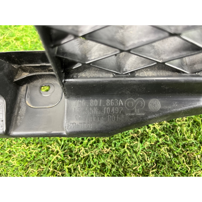 Крепление бампера (кузов и элементы) Volkswagen Touareg FL 2015 3.6 7P6807863A