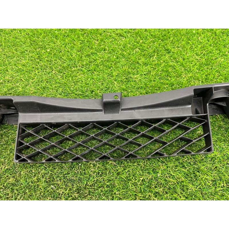 Кріплення бампера (кузов і елементи) Volkswagen Touareg NF 2012 3.0 7P6807863