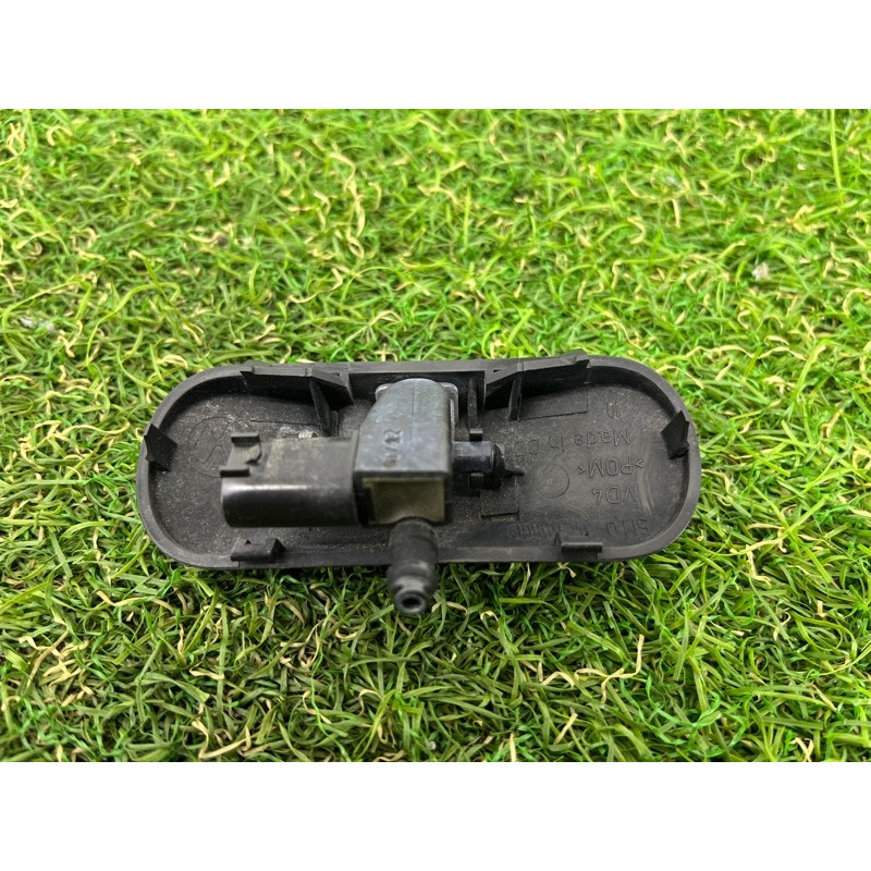 Форсунка омивача (кузов і елементи) Volkswagen Passat B7 2016 1.8 5M0955986C9B9