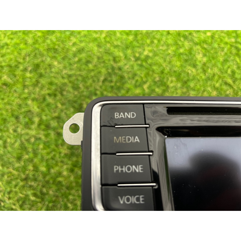 Магнітола (електрика) Volkswagen Passat B7 2016 1.8 5C0035200A