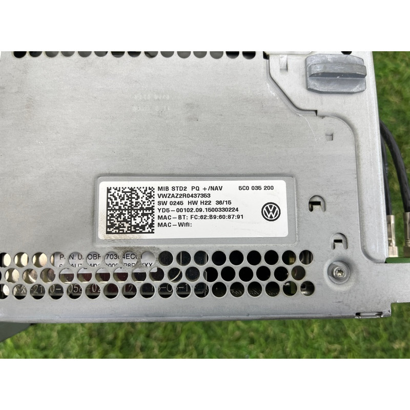 Магнітола (електрика) Volkswagen Passat B7 2016 1.8 5C0035200A
