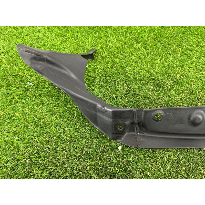 Уплотнитель крыла (кузов и элементы) AUDI Q7 4L 2007 3.6 4L0821111