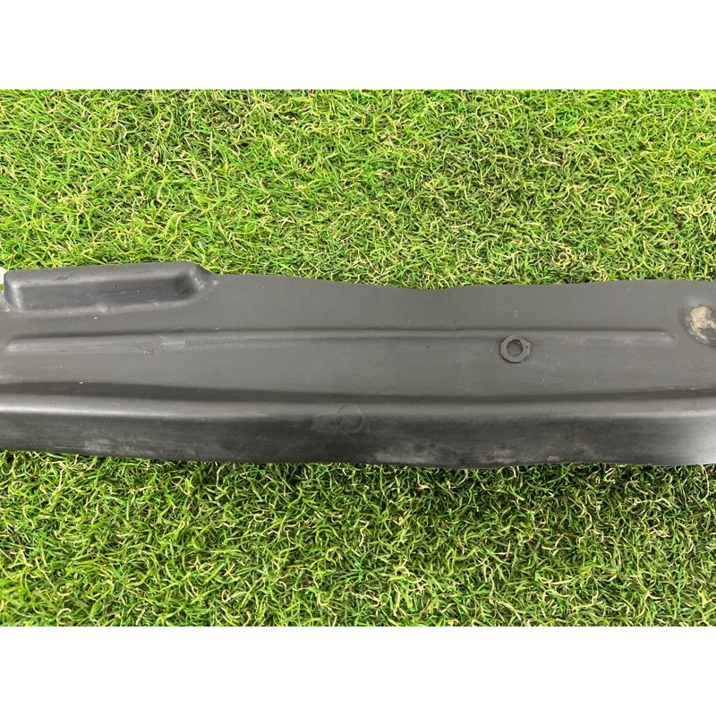 Уплотнитель крыла (кузов и элементы) AUDI Q7 4L 2007 3.6 4L0821111