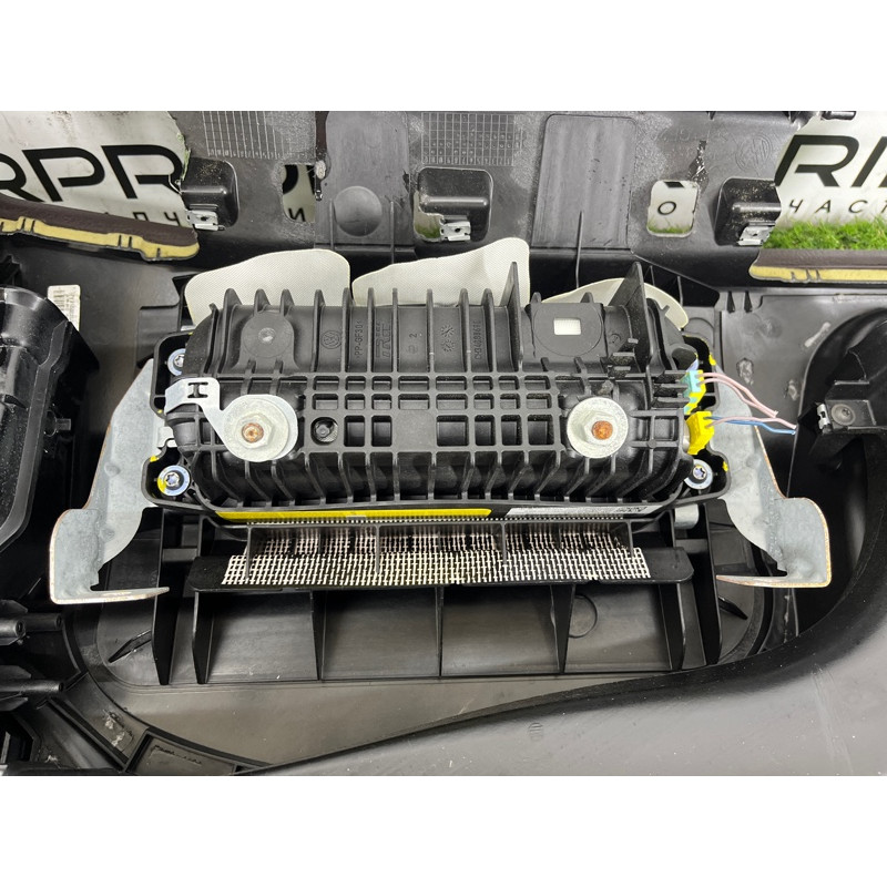 Торпеда (салон) Volkswagen Touareg NF 2012 3.0 7P1857003GHA3