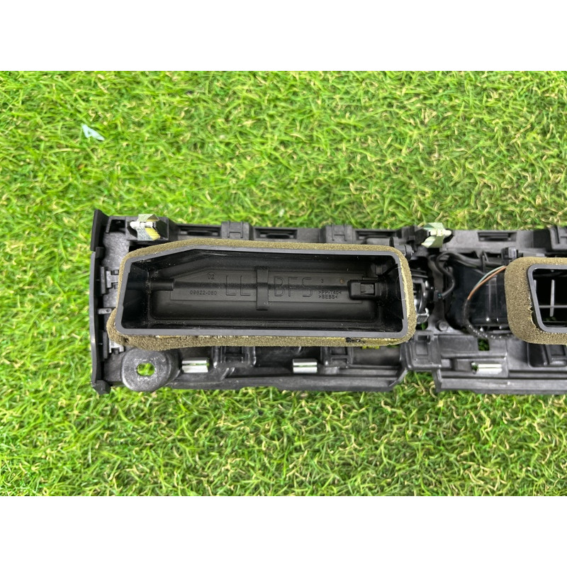 Центральный дефлектор салона (салон) AUDI A4 B9 2017 2.0 8W1820902E6PS