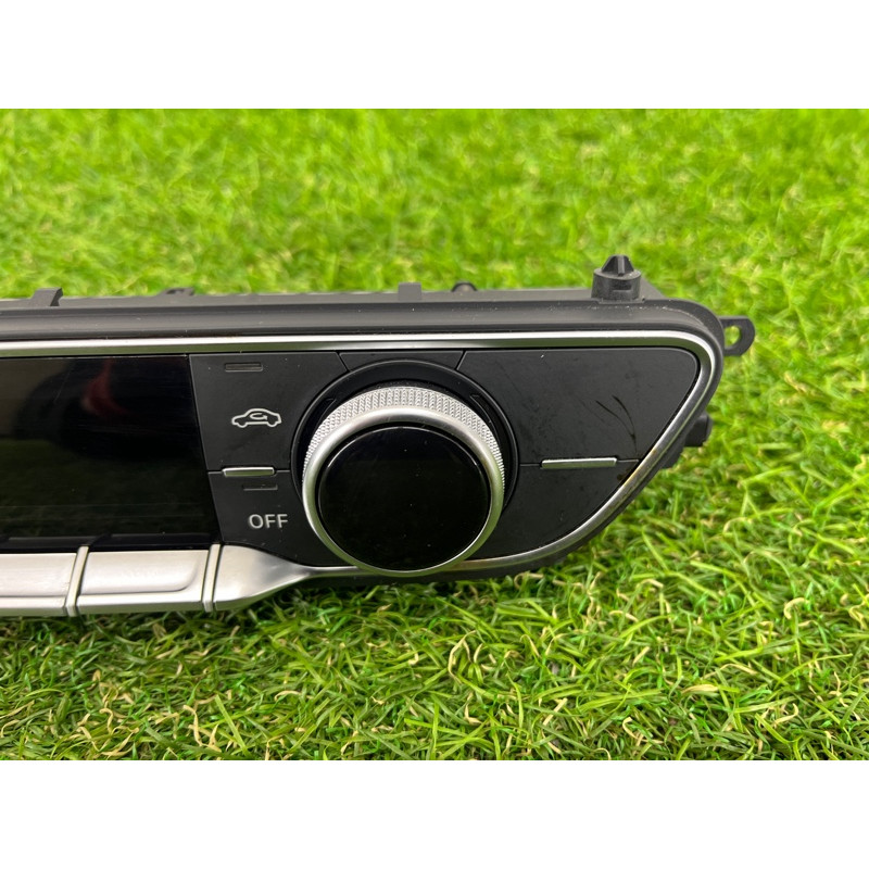 Блок управления климат-контролем (электрика / блок управления) AUDI A4 B9 2017 2.0 8W0820043F5PR