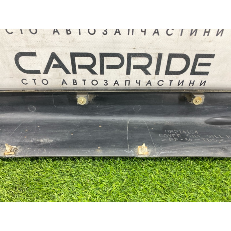 Накладка на порог (кузов и элементы) Mitsubishi Galant 8 2.4GDI MR214154