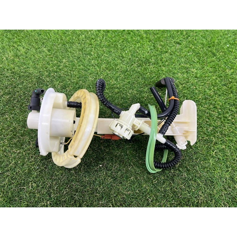 Датчик уровня топлива (электрика / датчики) BMW X5 E70 2008 4.8 N62/TU 16117195469