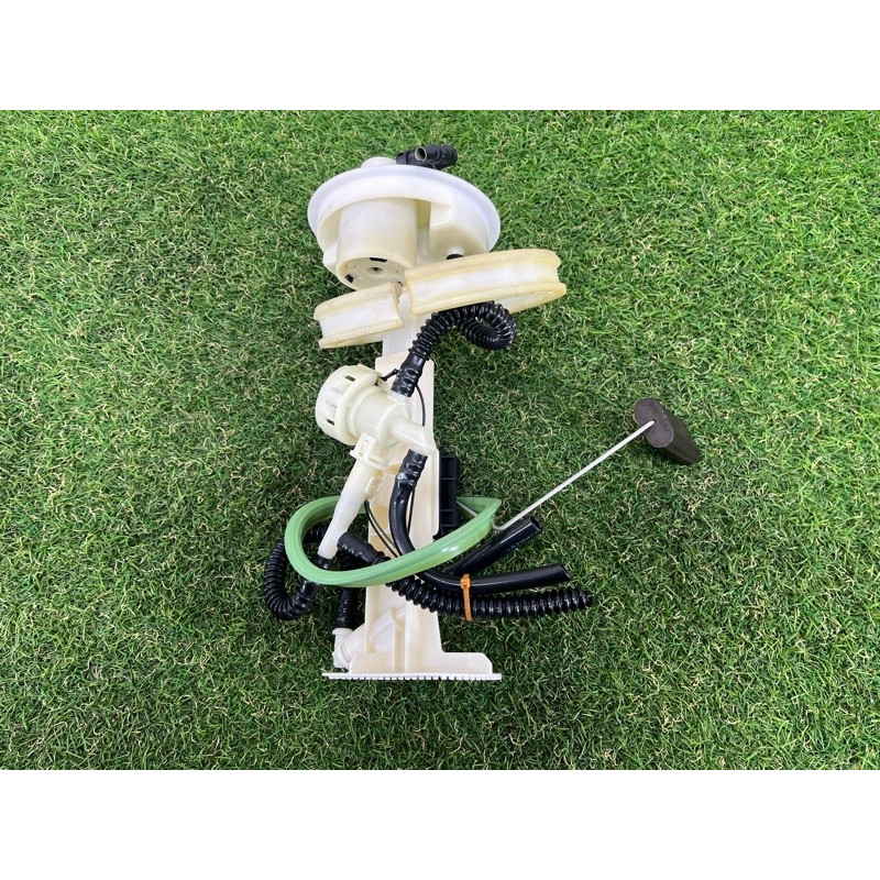 Датчик уровня топлива (электрика / датчики) BMW X5 E70 2008 4.8 N62/TU 16117195469