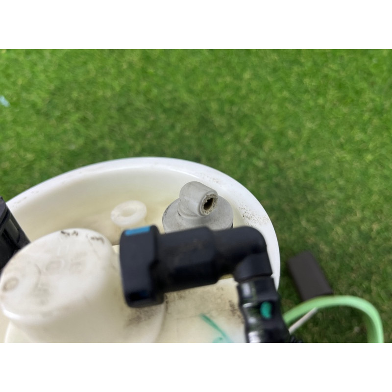 Датчик уровня топлива (электрика / датчики) BMW X5 E70 2008 4.8 N62/TU 16117195469