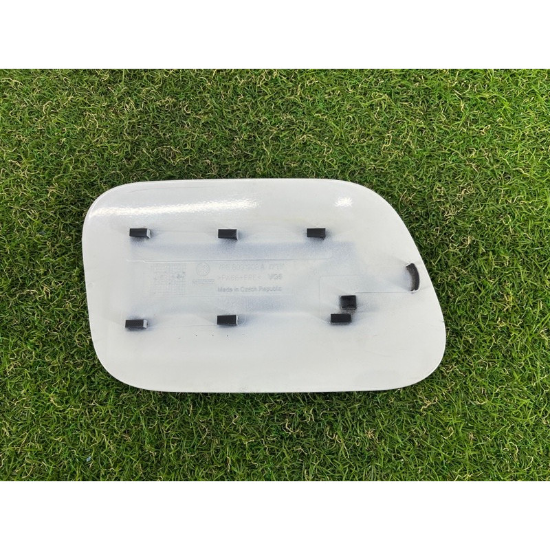 Лючок топливного бака (кузов и элементы) Volkswagen Touareg FL 2015 3.6 7P6809909A