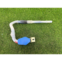 Горловина бачка омывателя