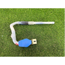 Горловина бачка омывателя