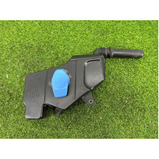 Горловина бачка омывателя