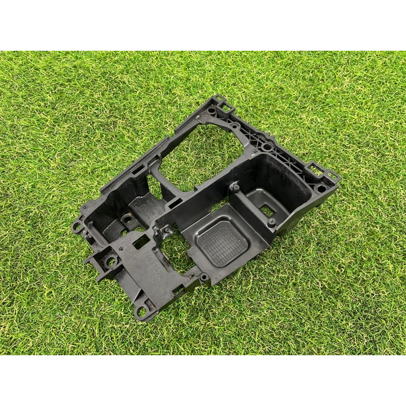 Крепление центральной консоли (салон) BMW X5 E70 2008 4.8 N62/TU 51166971727