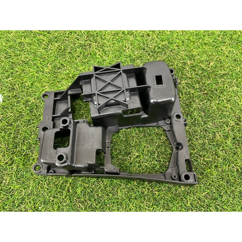 Крепление центральной консоли (салон) BMW X5 E70 2008 4.8 N62/TU 51166971727