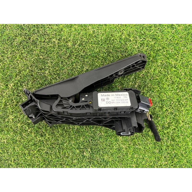 Педаль газа (электрика двигателя) Volkswagen Passat B7 2016 1.8 1K1723503AR