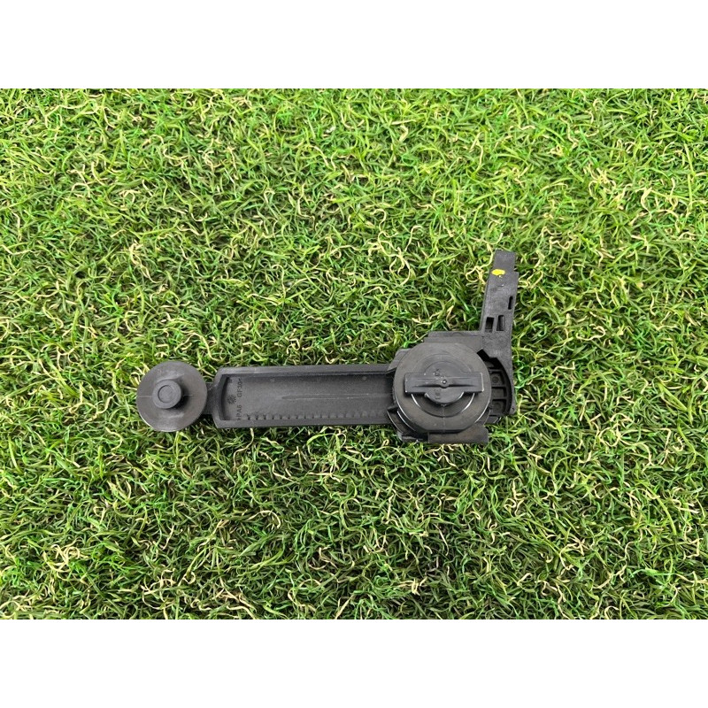 Амортизатор бардачка (салон) AUDI A4 B9 2017 2.0 8W1880324