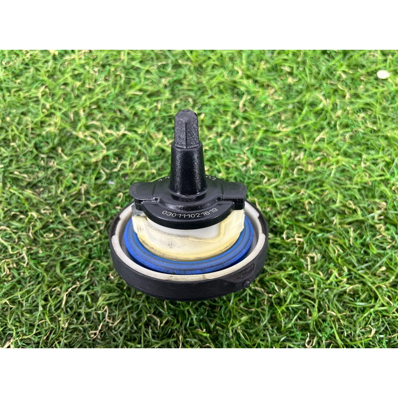 Крышка топливного бака (топливная система) BMW 5-series F10 2011 3.0 16117222391