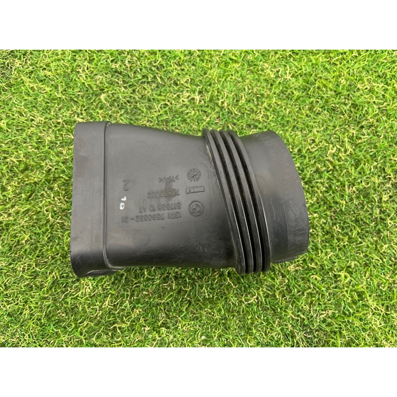 Патрубок воздушного фильтра (впускная система) BMW 5-series F10 2011 3.0 13717590592