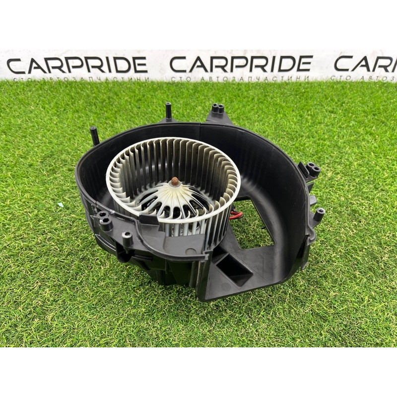 Мотор печки (отопление и кондиционирование) BMW 5-series F10 2011 3.0 64119242607